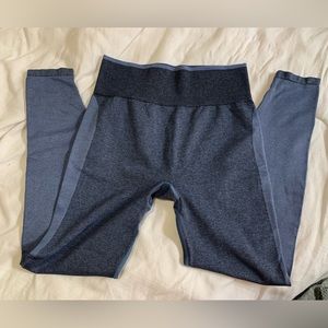 PINK Seamless Contour Leggings (size m)